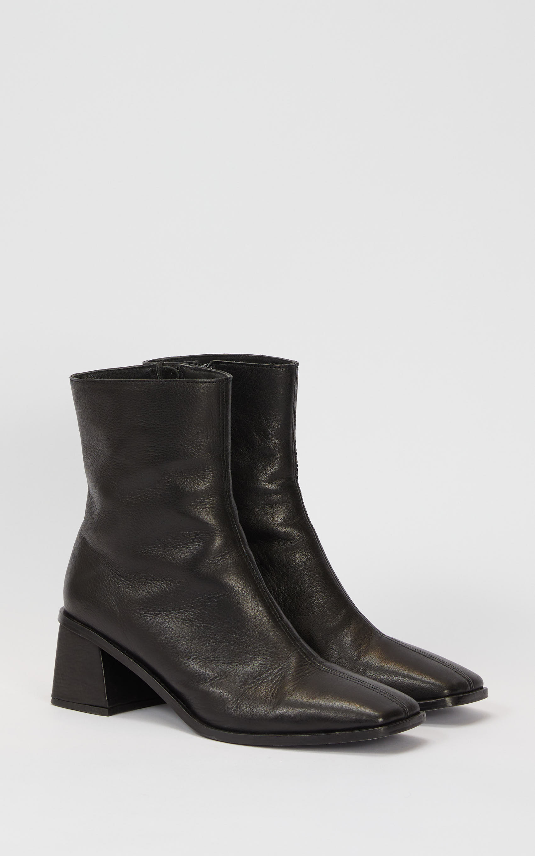Bota Negro