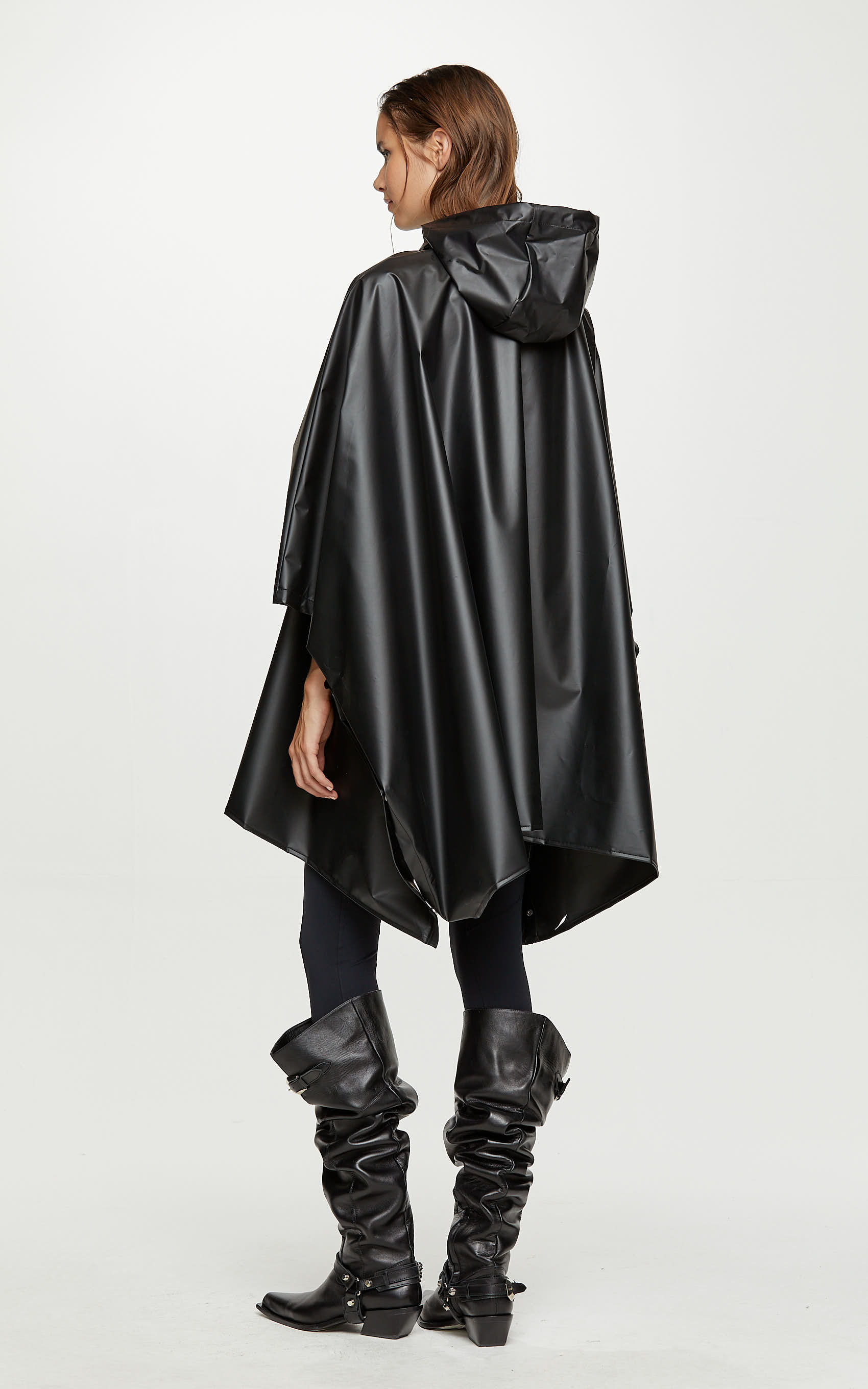 Poncho Negro