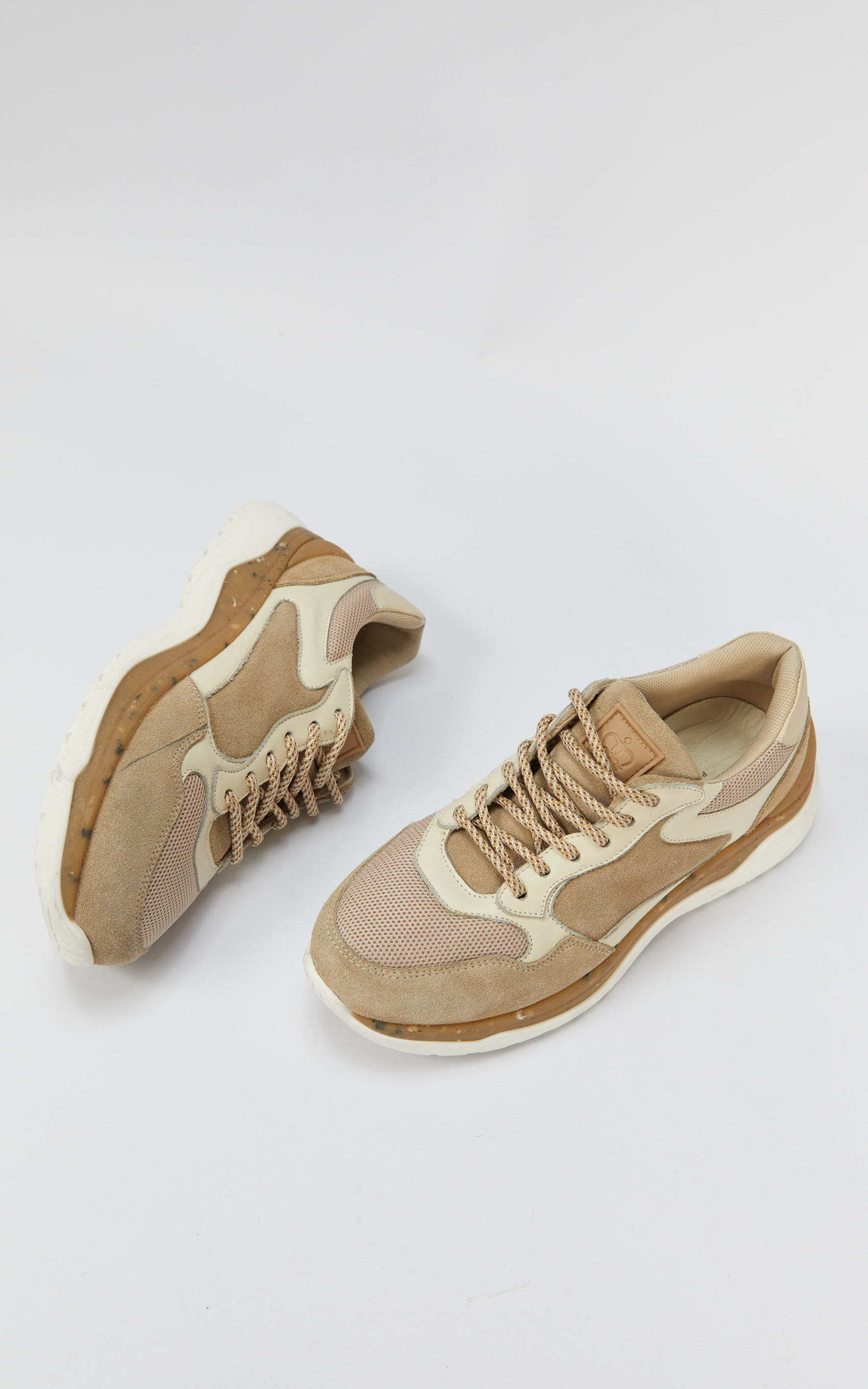Zapatilla Camel