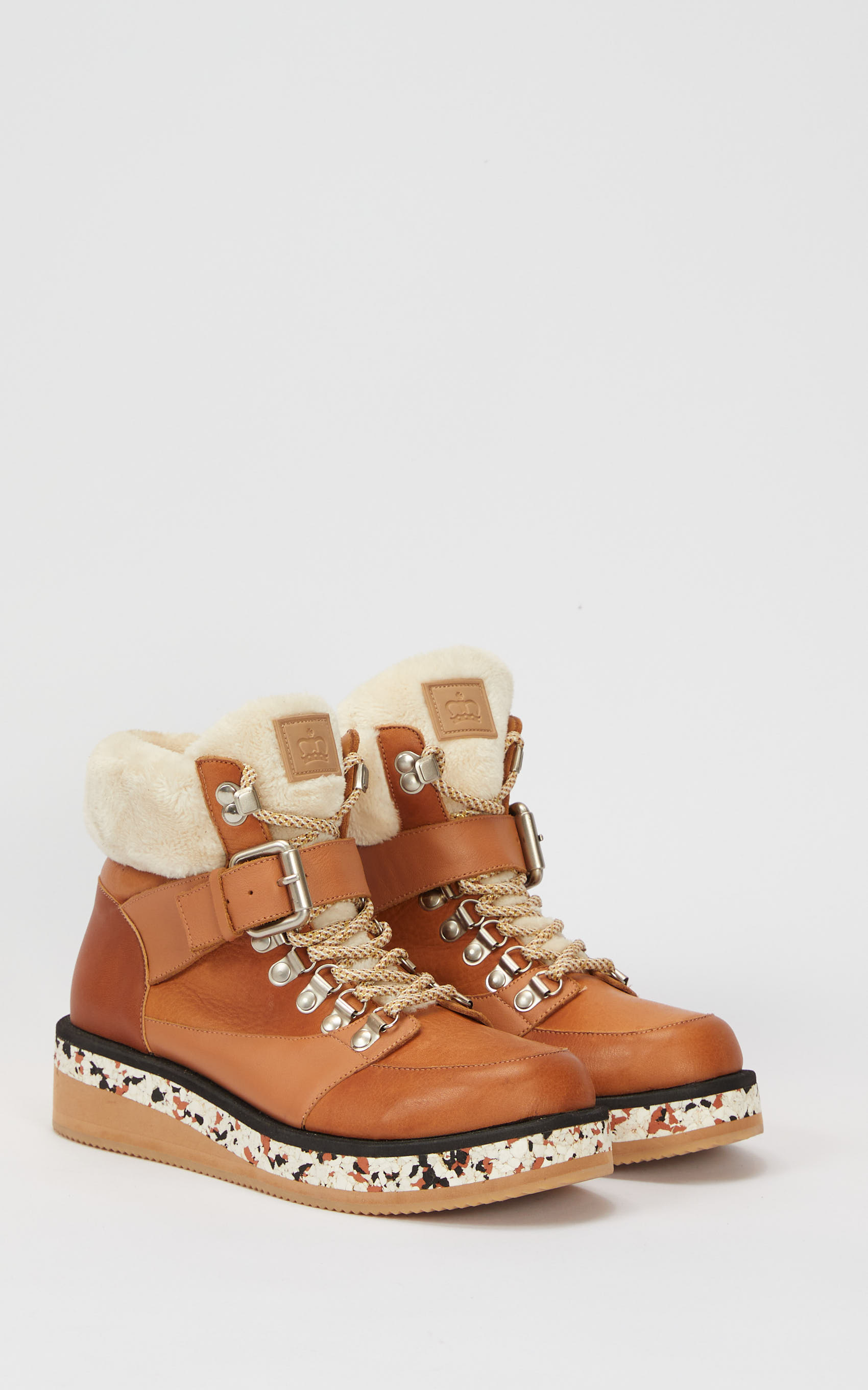 Borcego Camel
