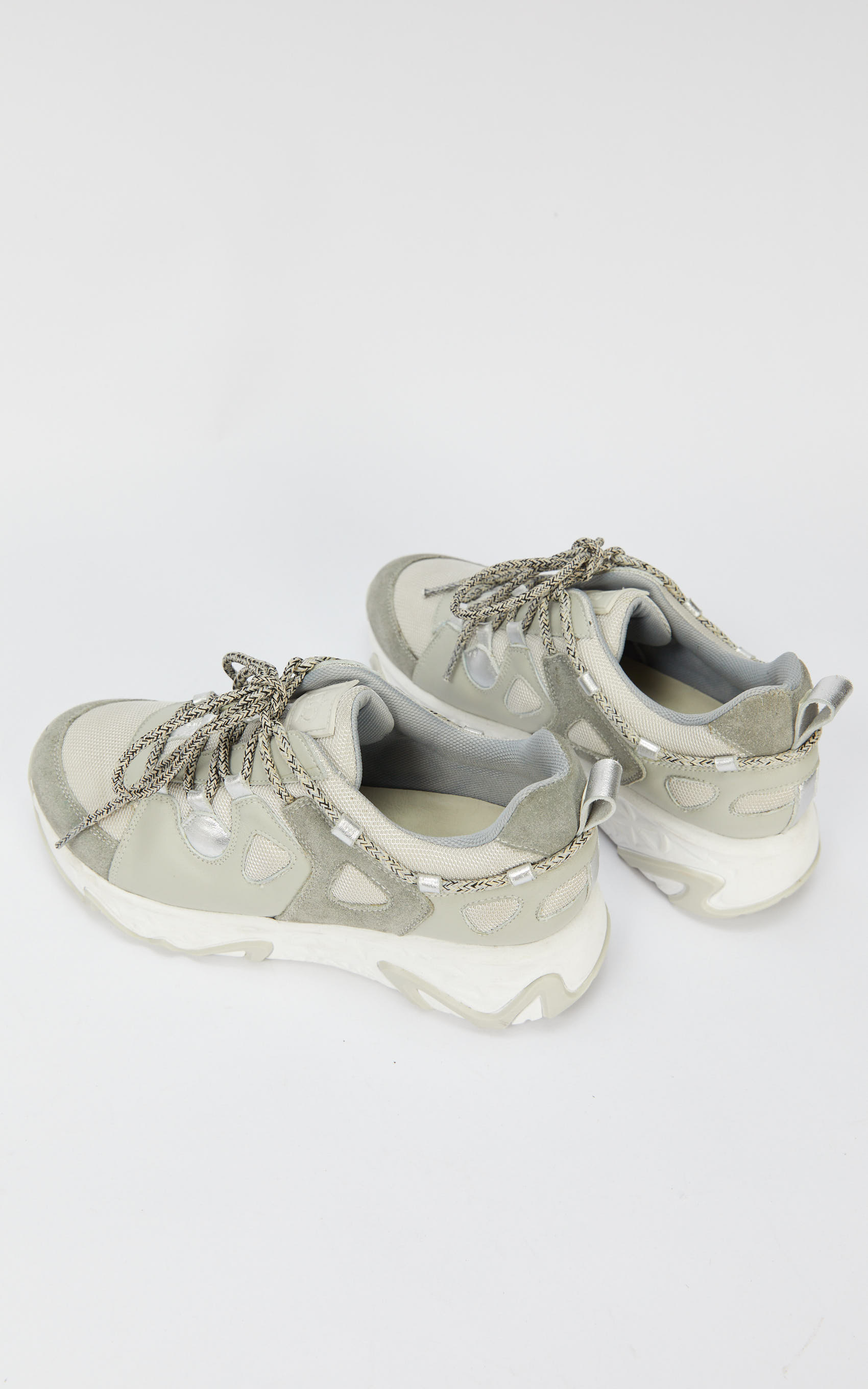 Zapatilla Gris