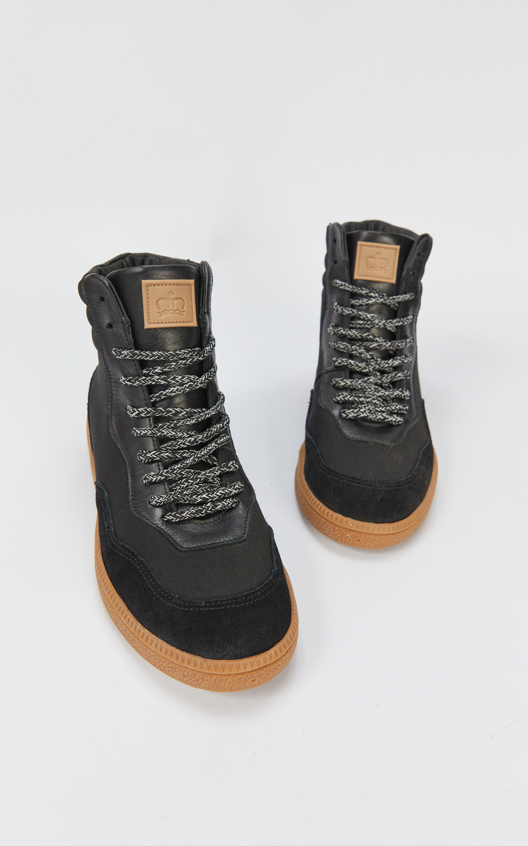 Zapatilla Negro