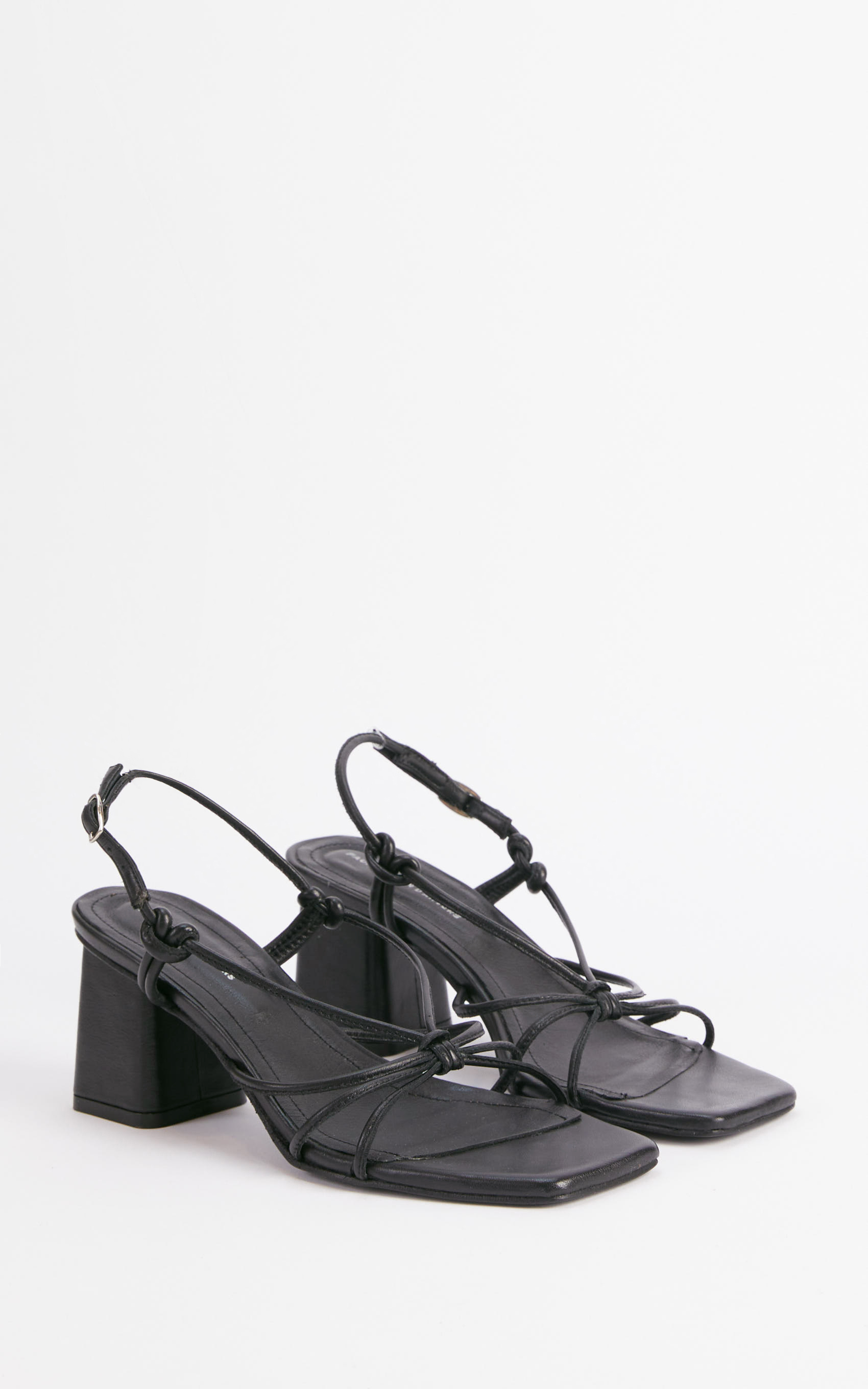 Sandalia Negro