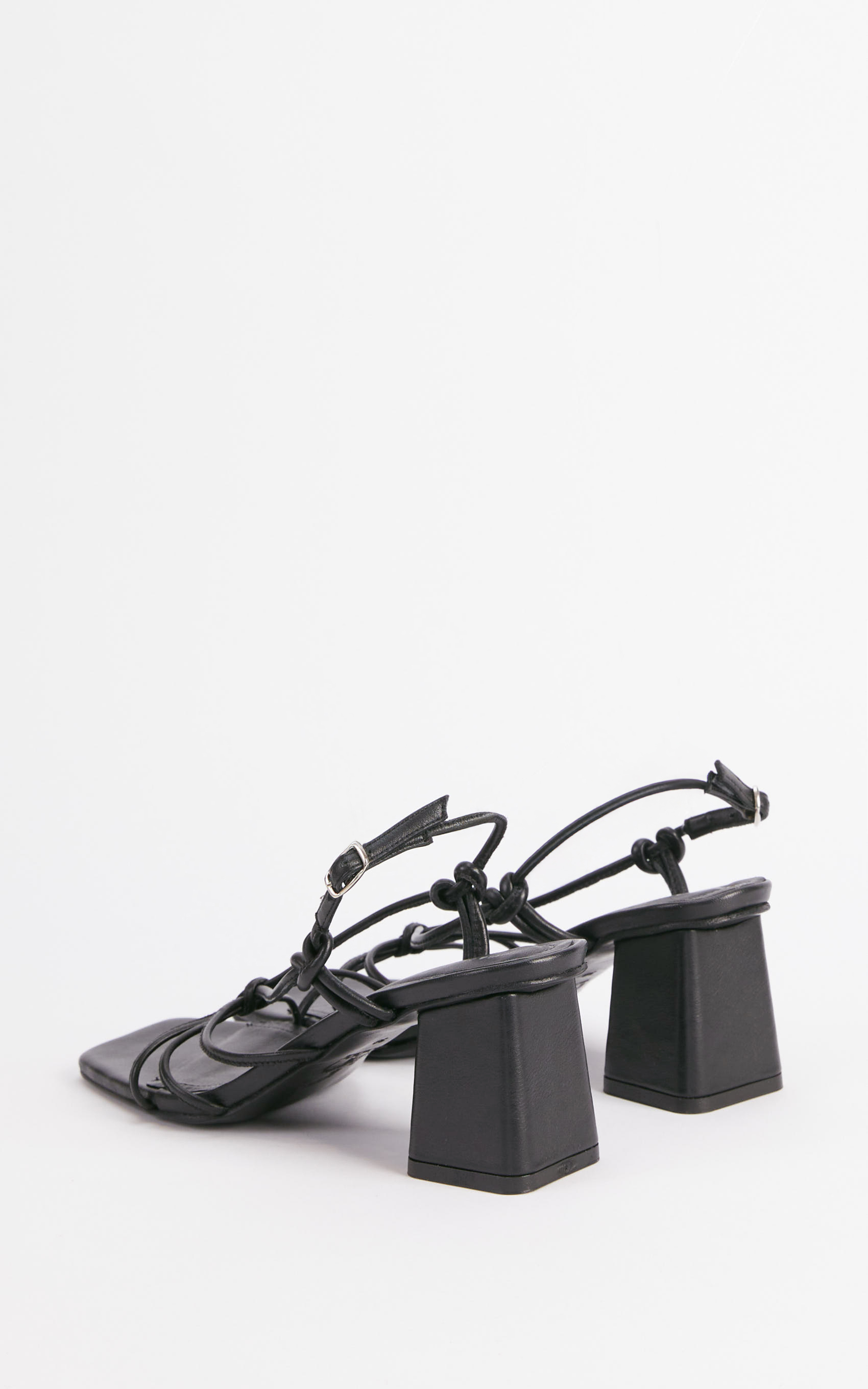 Sandalia Negro