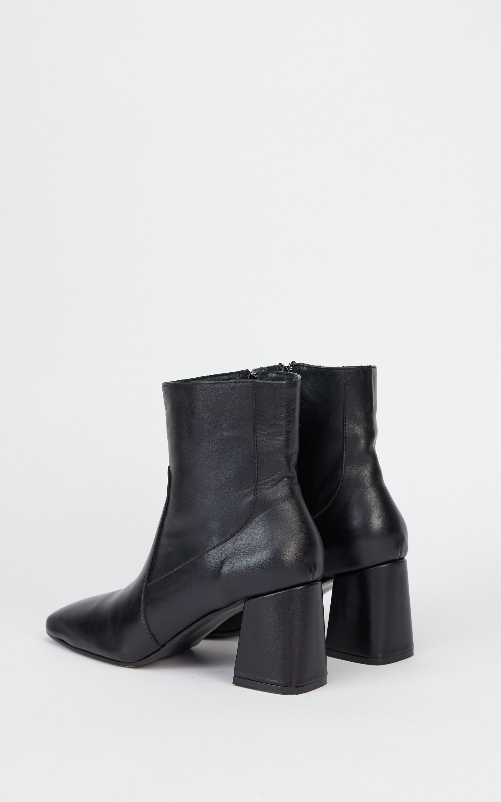 Bota Negro