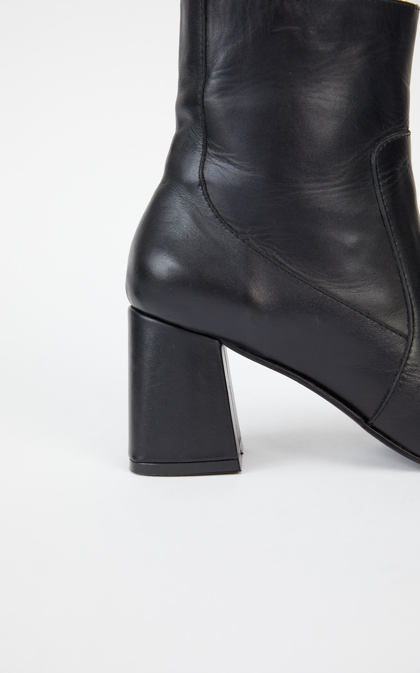Bota Negro