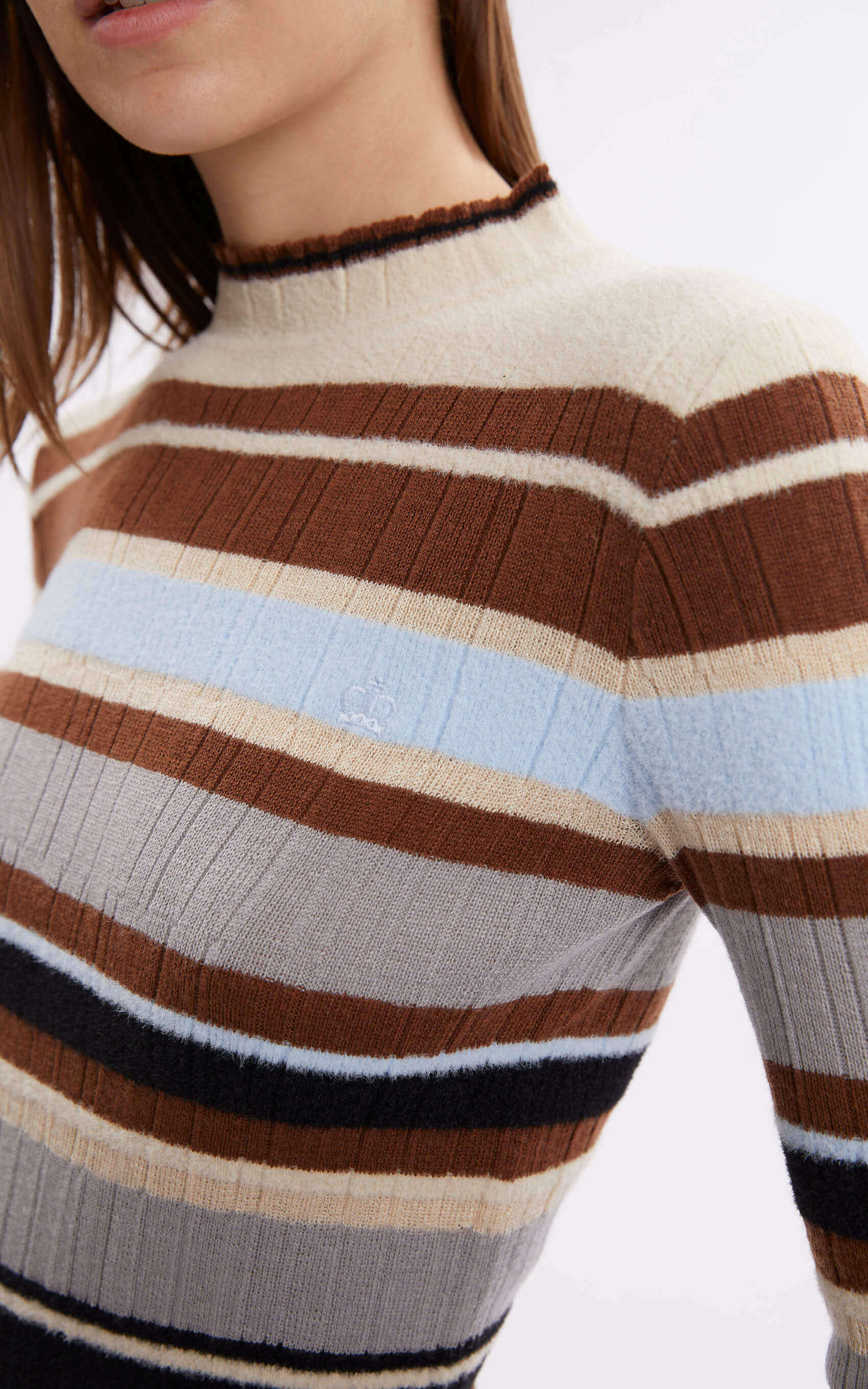 paula_sweater-cameron-rayado_35-27-2023__picture-87454