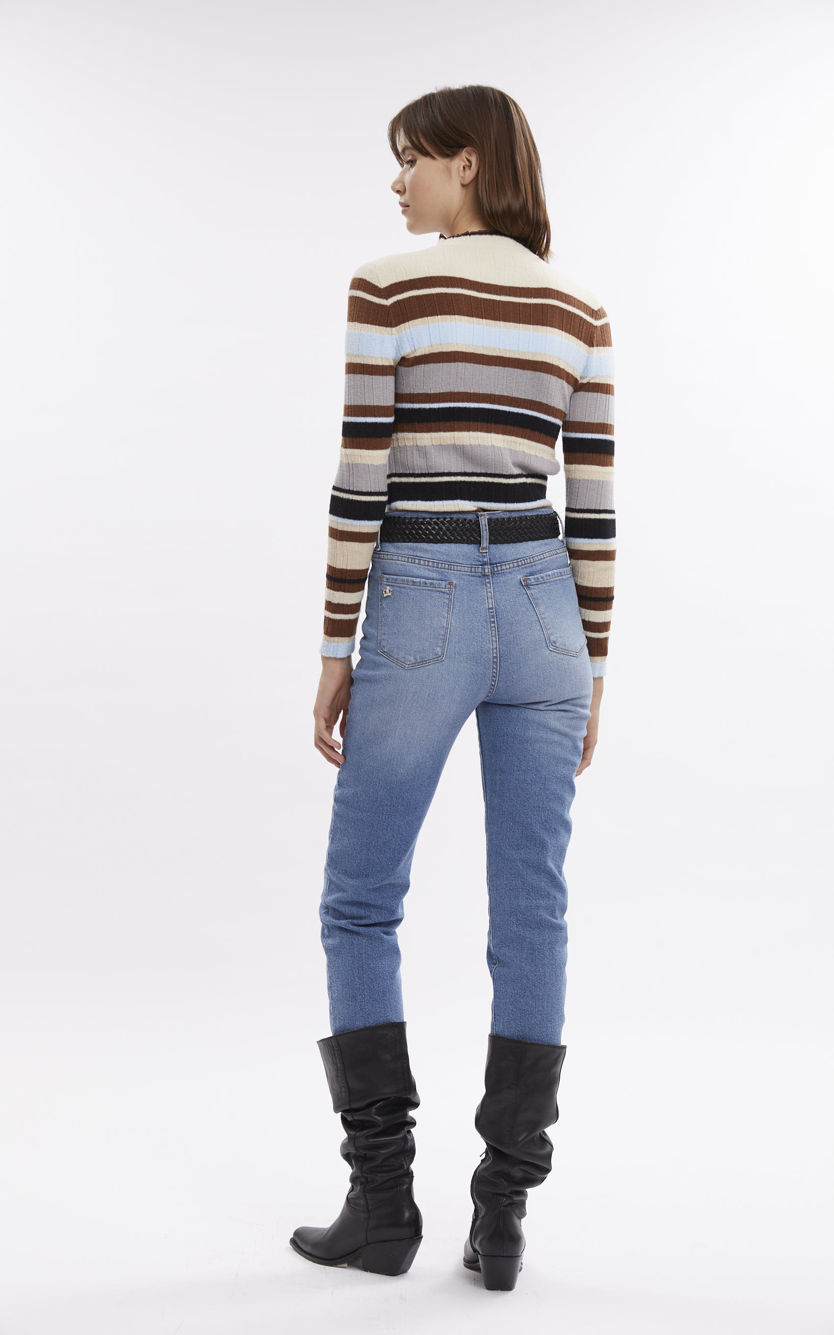 paula_sweater-cameron-rayado_35-27-2023__picture-87456